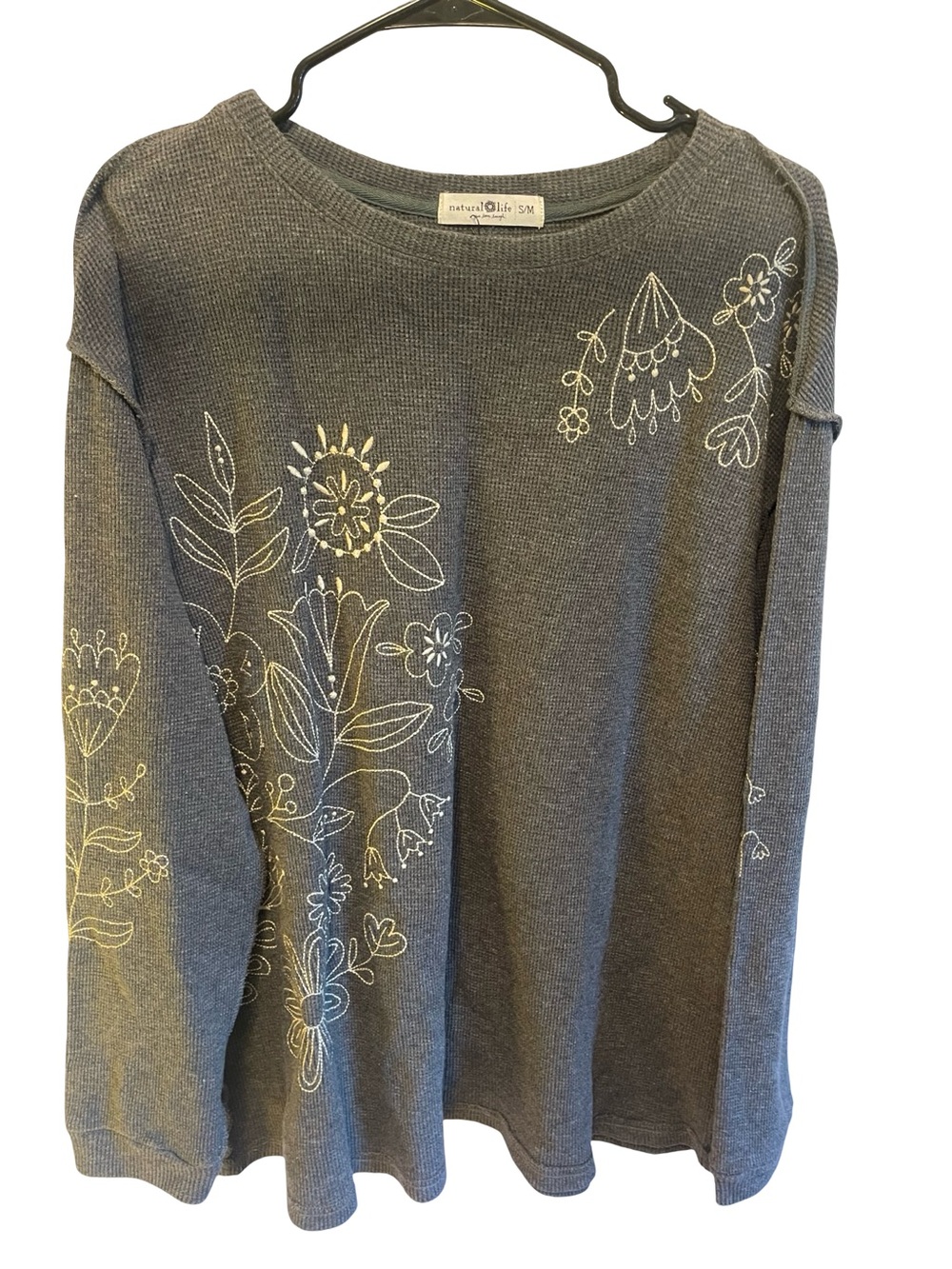 NATURAL LIFE Grey Crewneck Sweater with Cream Floral Embroidery - Picture 2 of 4